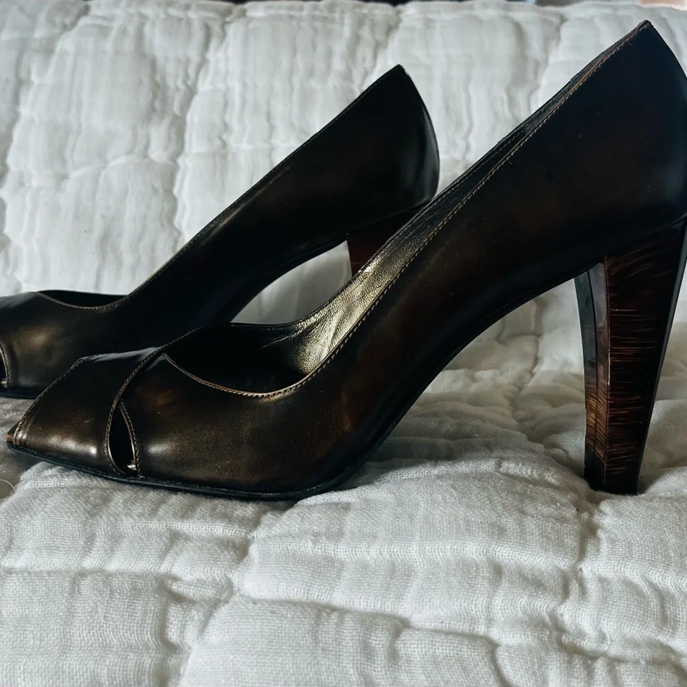 Stuart Weitzman Dark Brown Leather Peep Toe Block Heel Pumps Size 8.5